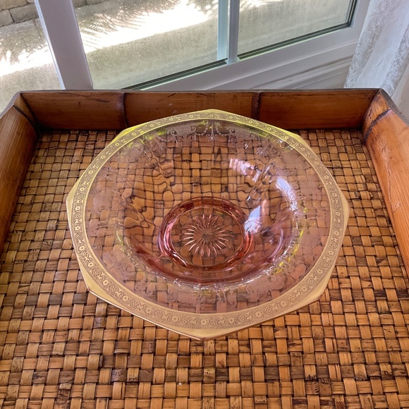 Vintage Pink Depression Glass Bowl With Gold Etched Gilding - Picture 7 of 7